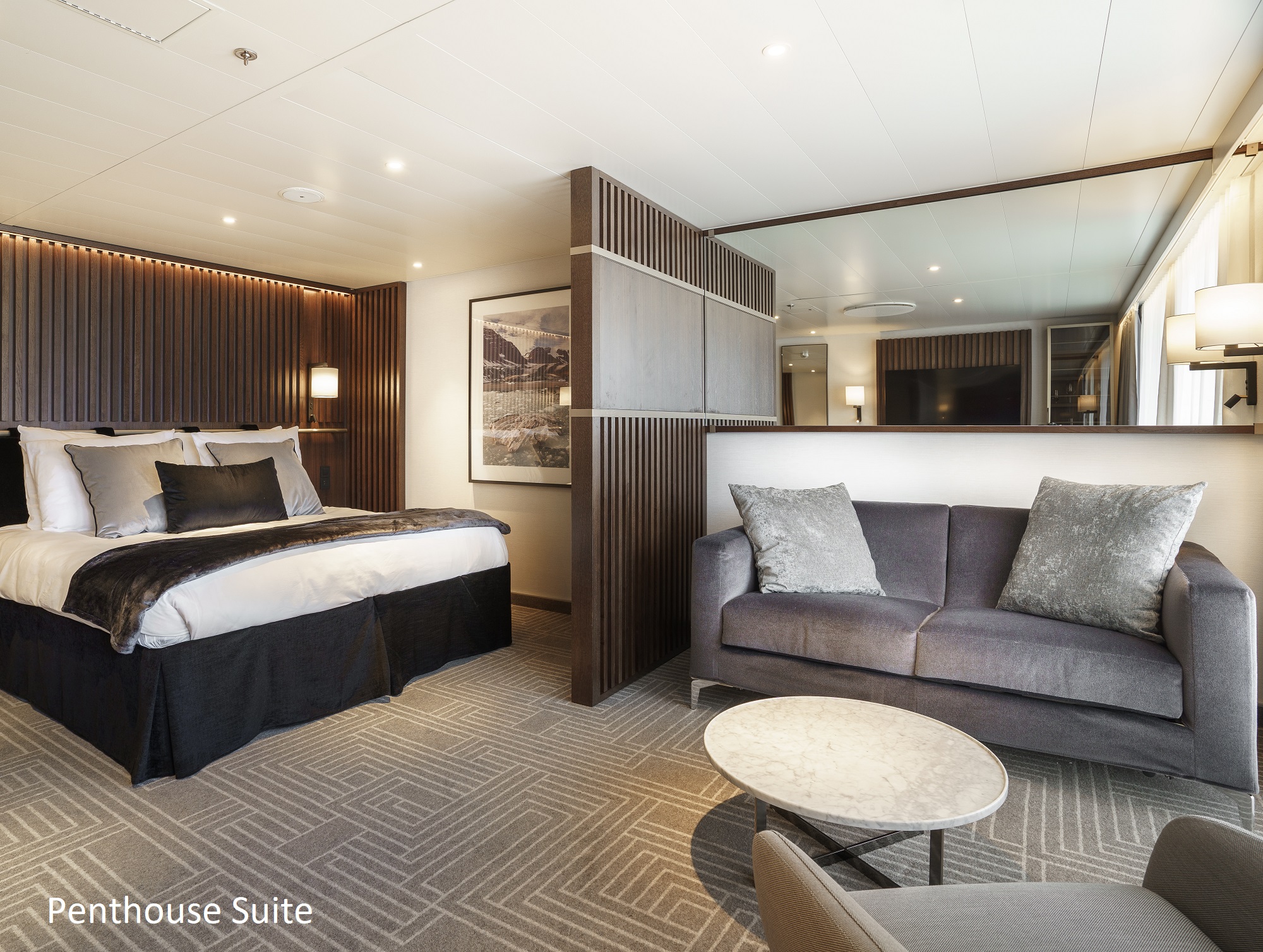 bateau-ultramarine-penthouse-suite