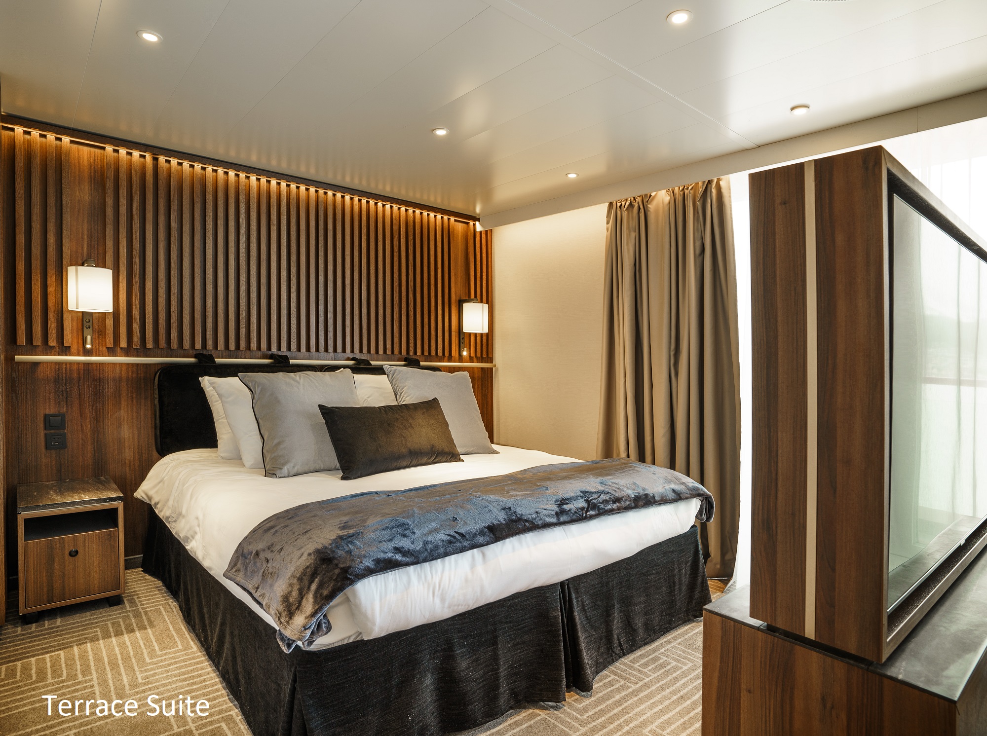 bateau-ultramarine-terrace-suite